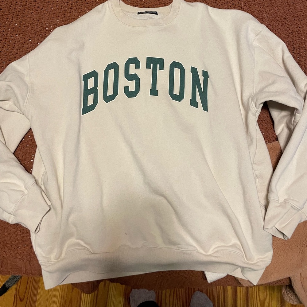 Brandy Melville sweatshirt